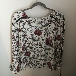 Two arrows flower shirt